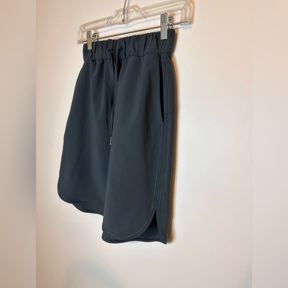 Lululemon On the‎ Fly Skirt - Picture 8 of 9
